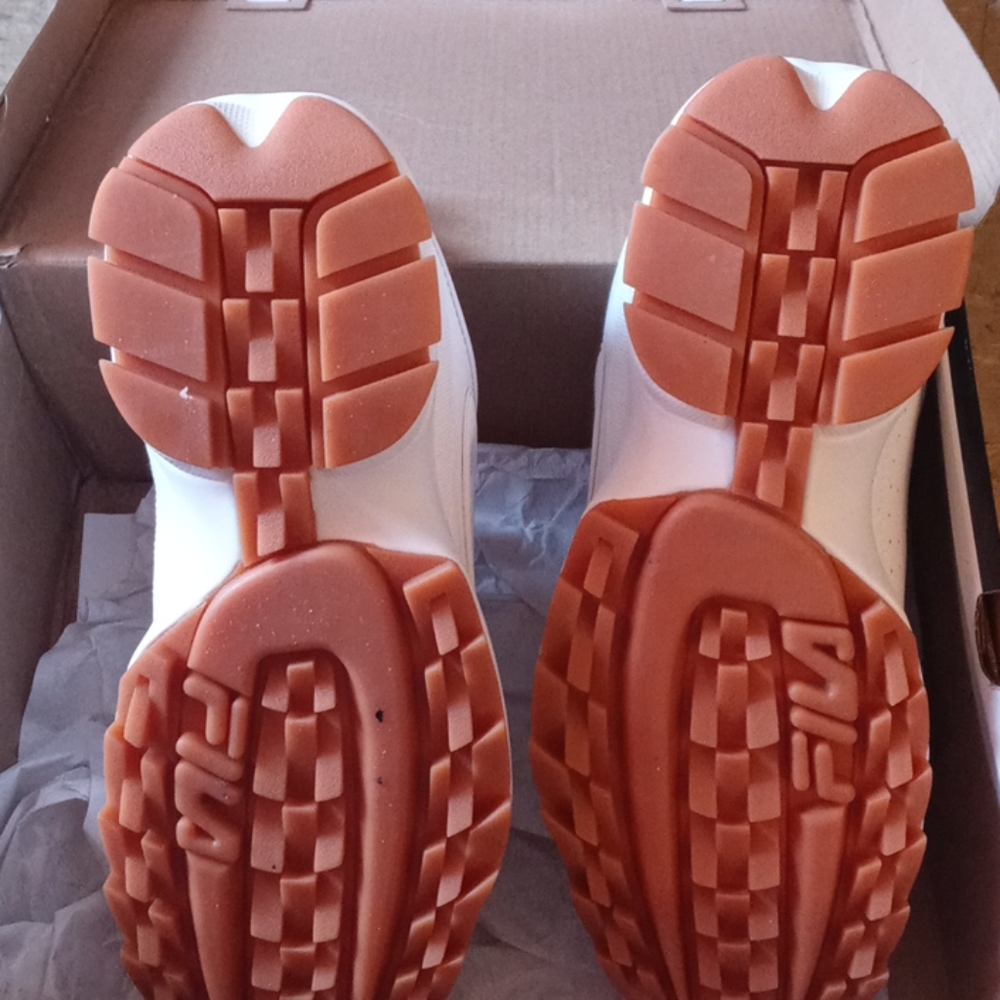 Fila Disruptors II - Picture 2 of 4